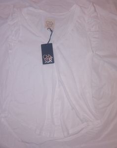 Chaser snow white sleeveless blouse